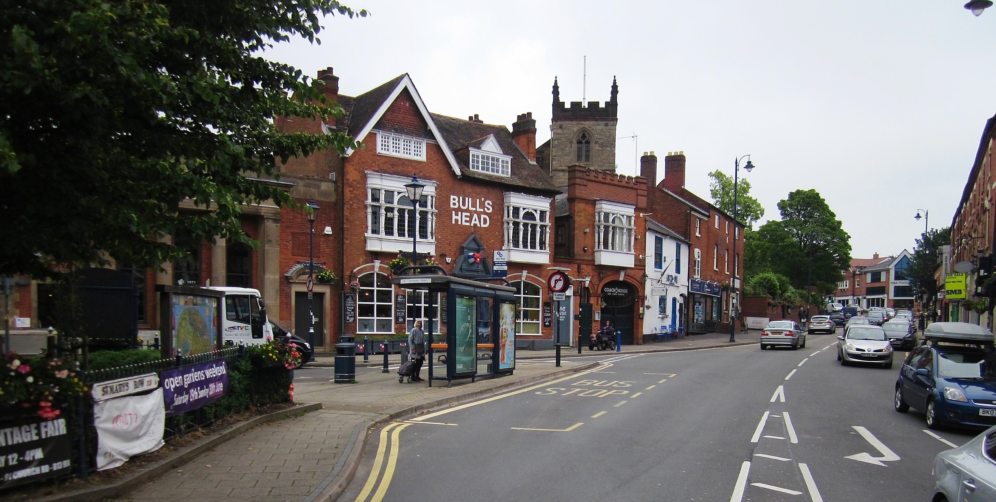 A morning in Moseley Village before the match